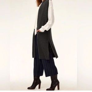 🐑 Aritzia Wilfred Italian spun wool charcoal gray cardigan sweater